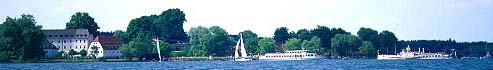 Chiemsee Panorama mit Fraueninsel und Kloster